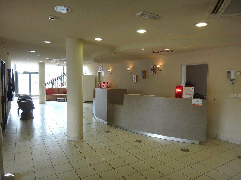 Cerise Valence Aparthotel วาลองซ์ ภายนอก รูปภาพ